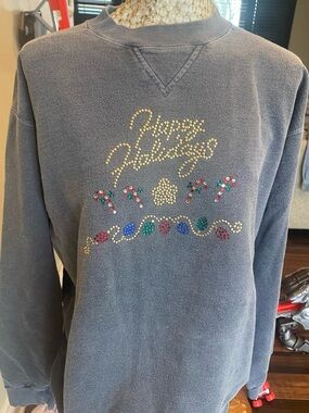 Vintage 90s Grey 'Happy Holidays' Embellished Women's Sweatshirt